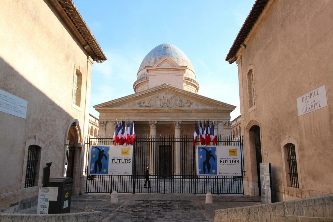 Le Panier Enchante - Suites & Loft - Terrasse Et Patio Au Dessus Du Vieux Port Marseille Kültér fotó